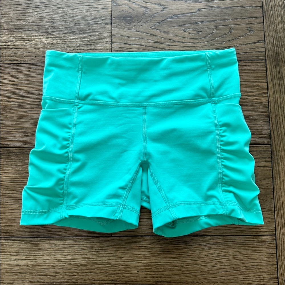 Lululemon Running Shorts, Size 4, Bali Breeze Turquoise